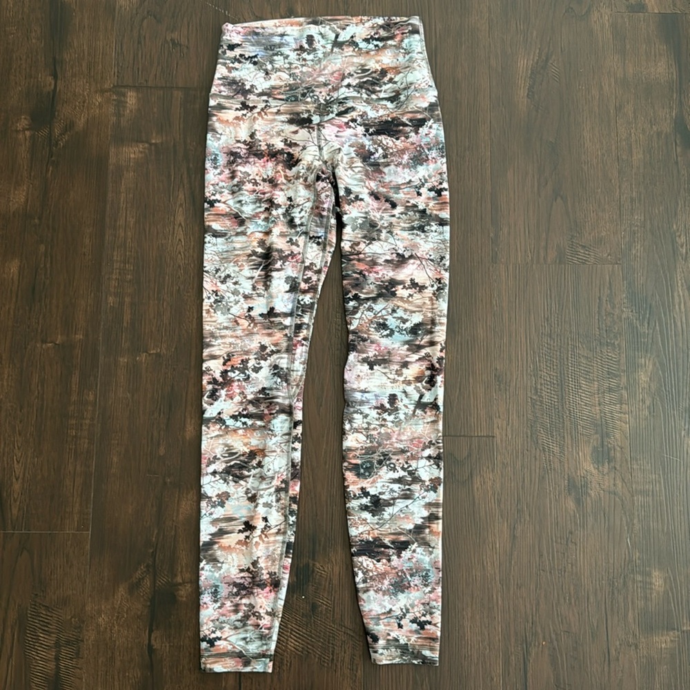 LULULEMON ALIGN LEGGINGS HIGH RISE UTOPIA MULTI COLOR SIZE 4 YOGA WORKOUT TRENDY